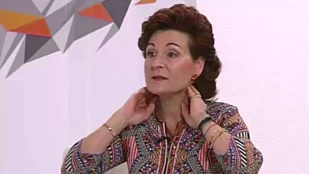 Cómo evitar la papada y cómo cuidar el escote - MESBUR.COM
