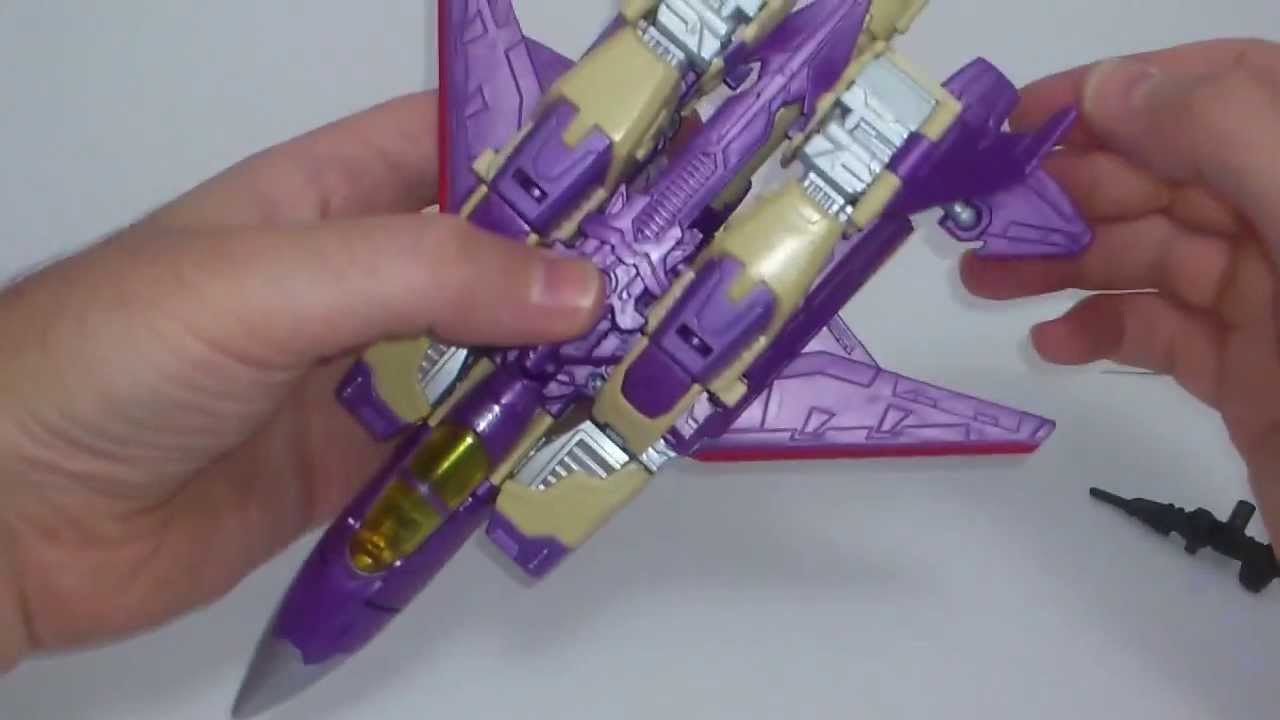 Transformers Generations review - TG 22 Blitzwing
