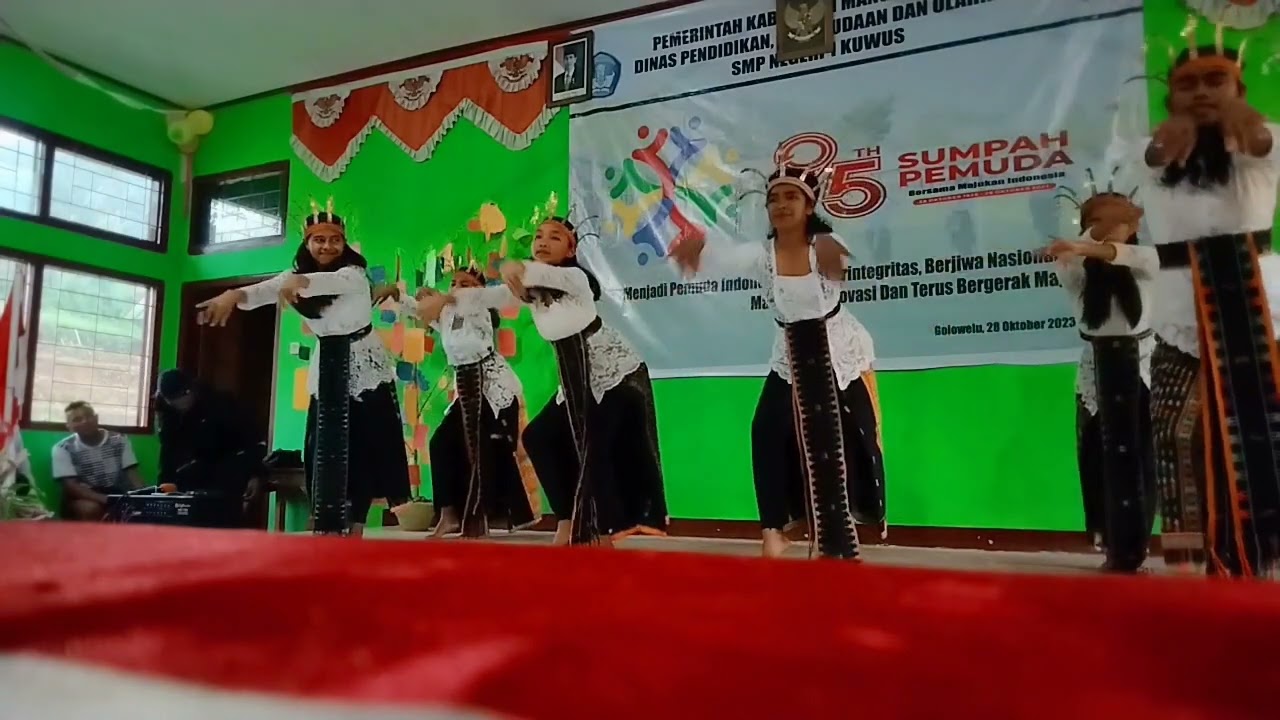 Tarian Tradisional 