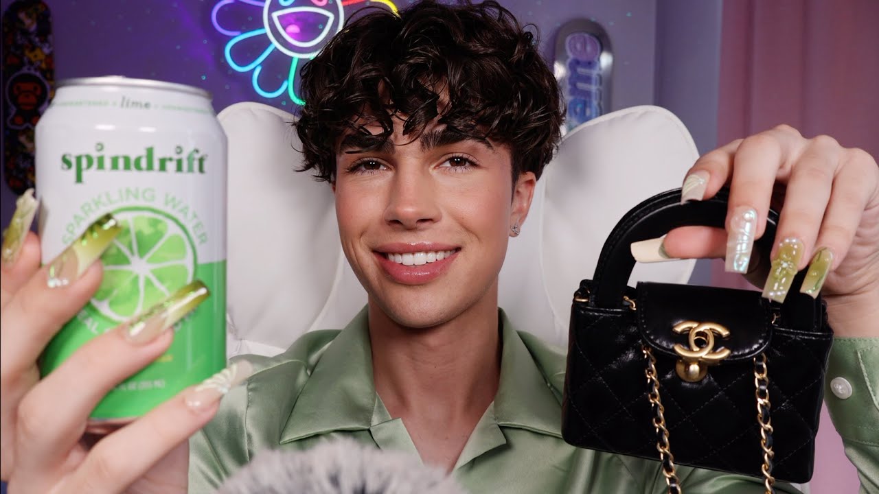 ASMR- Monthly Favorites! (Acrylic Nail Tapping)💚