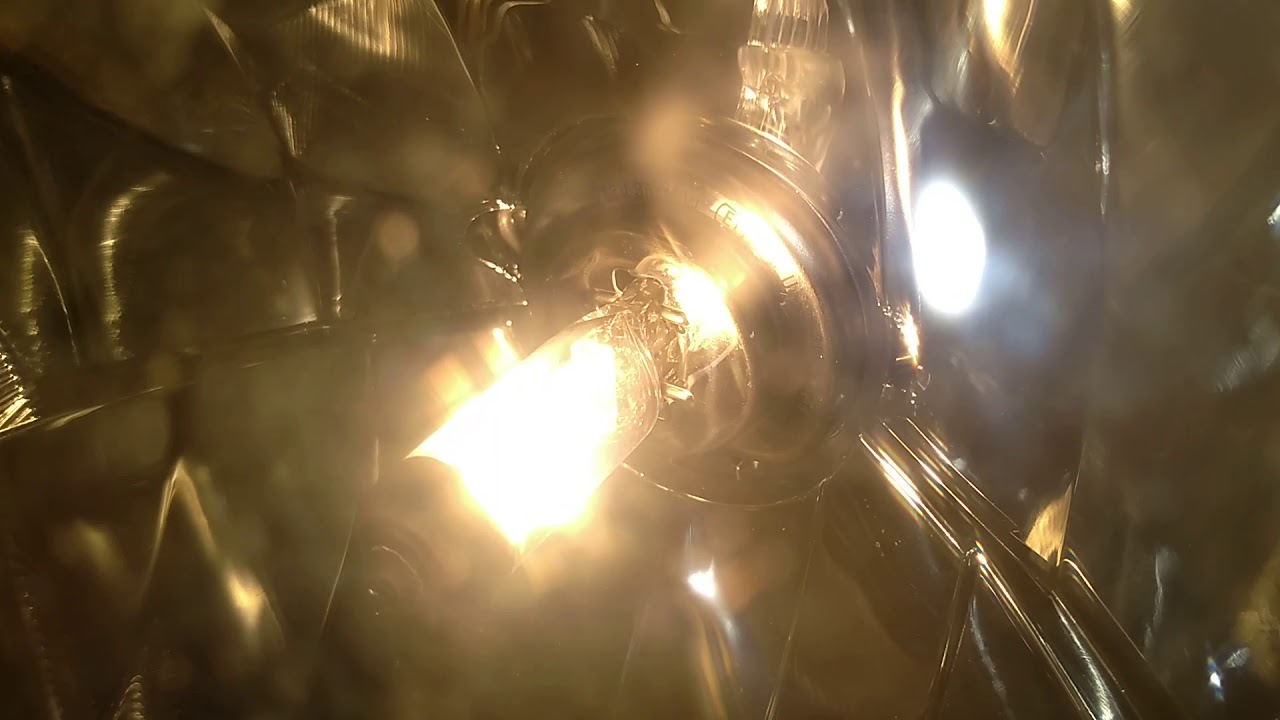 Farol alto e baixo acionados ao mesmo tempo