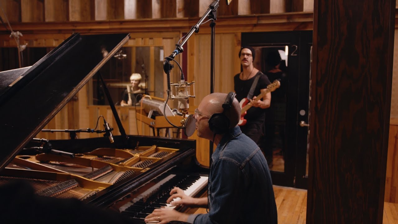 A Great Big World - Mama [Live from Studio G]