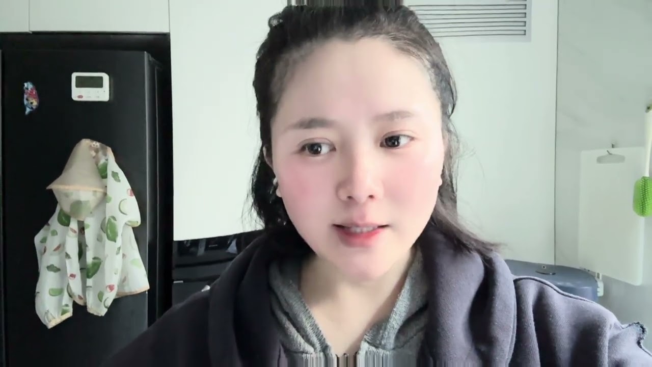 无奈啊，不回家也要出钱，妈妈专门打电话给我让我给人送钱