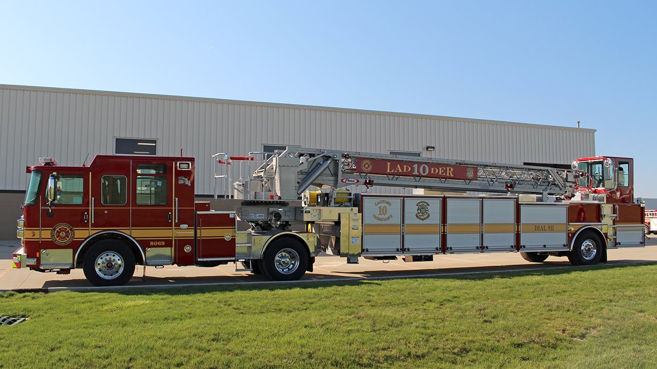 Jacksonville Fire & Rescue, Enforcer™ 100’ Heavy Duty Tiller