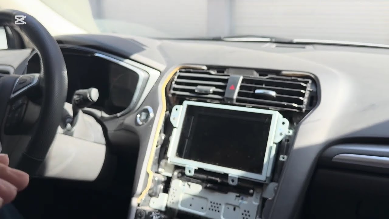 FORD SYNC EKRAN SİSTEMİ KASMA DONMA GEÇ AÇILMA BLUETOOTH TAN KOPMA CARPLAY GİRMEME SORUNU DÜZELTME