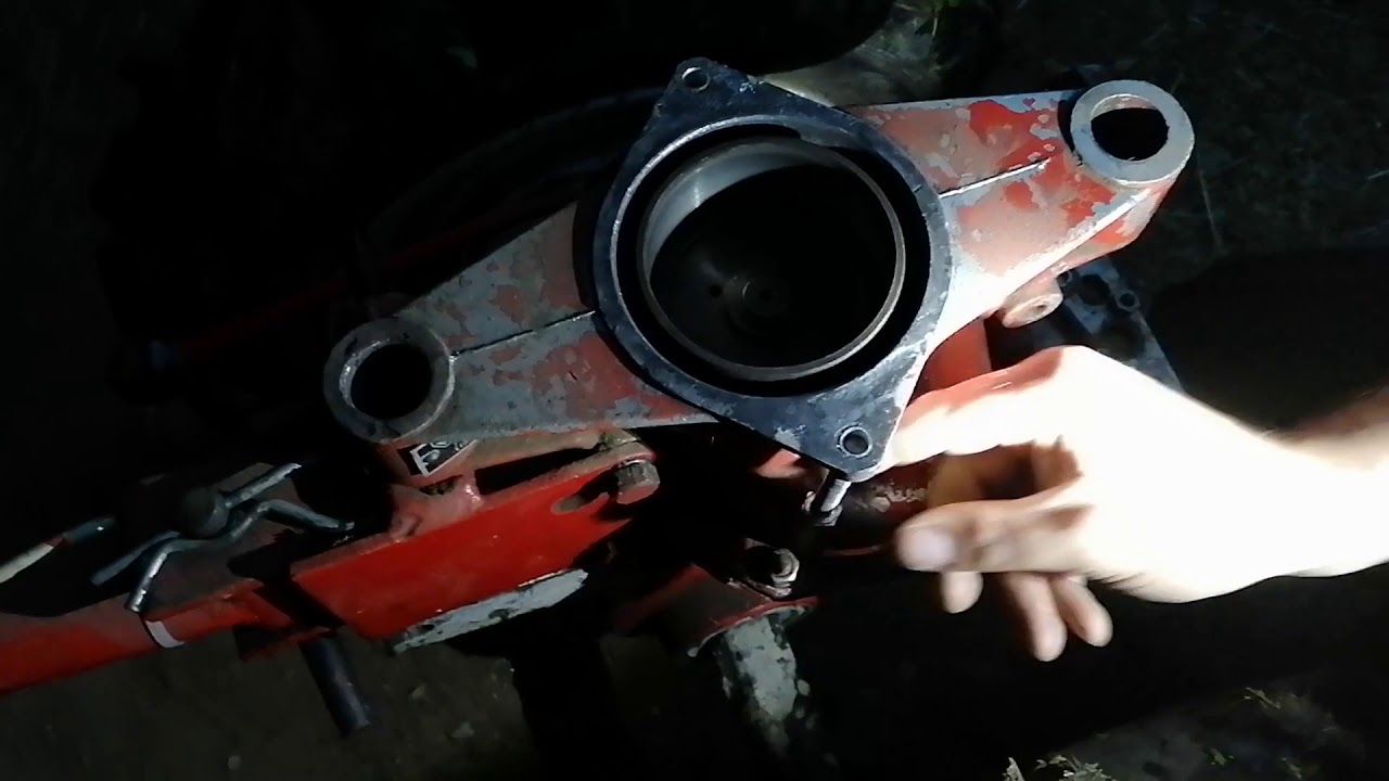 Terra kistraktor átalakítása Honda motorra