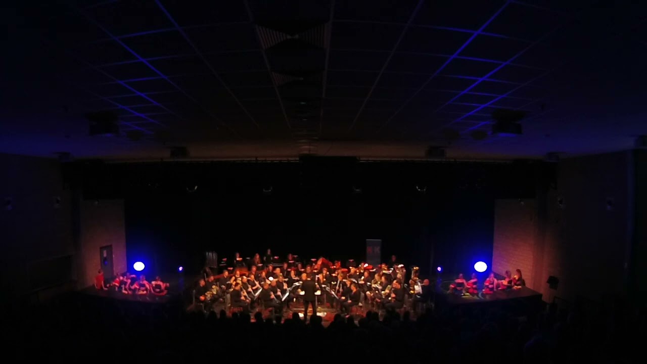 Koninklijke Harmonie Kruishoutem: Fiesta Latina - arr. Gilbert Tinner