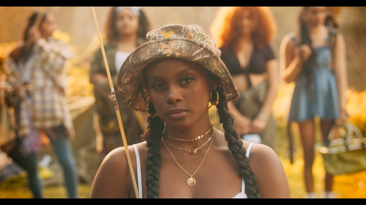 Fana Hues - Yellow (Official Video)