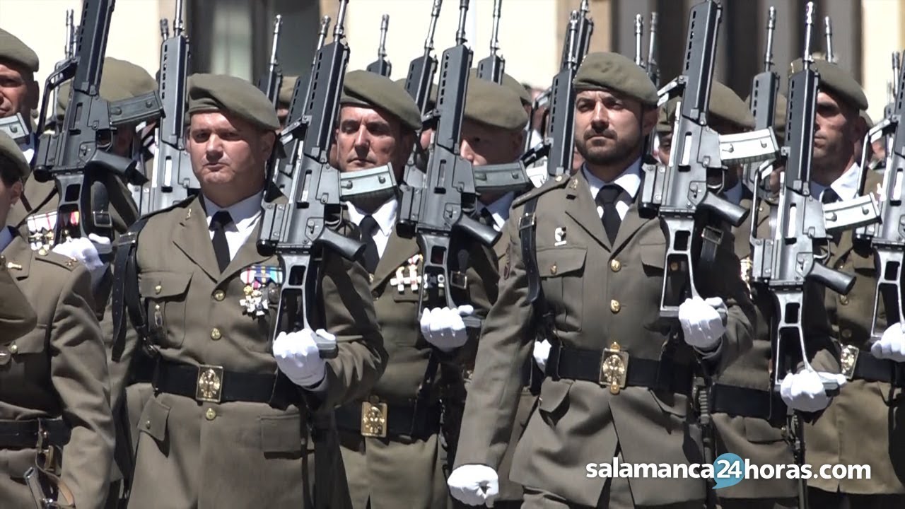 Celebración de San Fernando en el cuartel General Arroquia de Salamanca