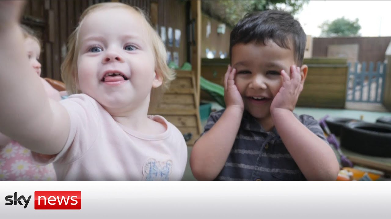 Parents left without childcare as thousands of nurseries close down