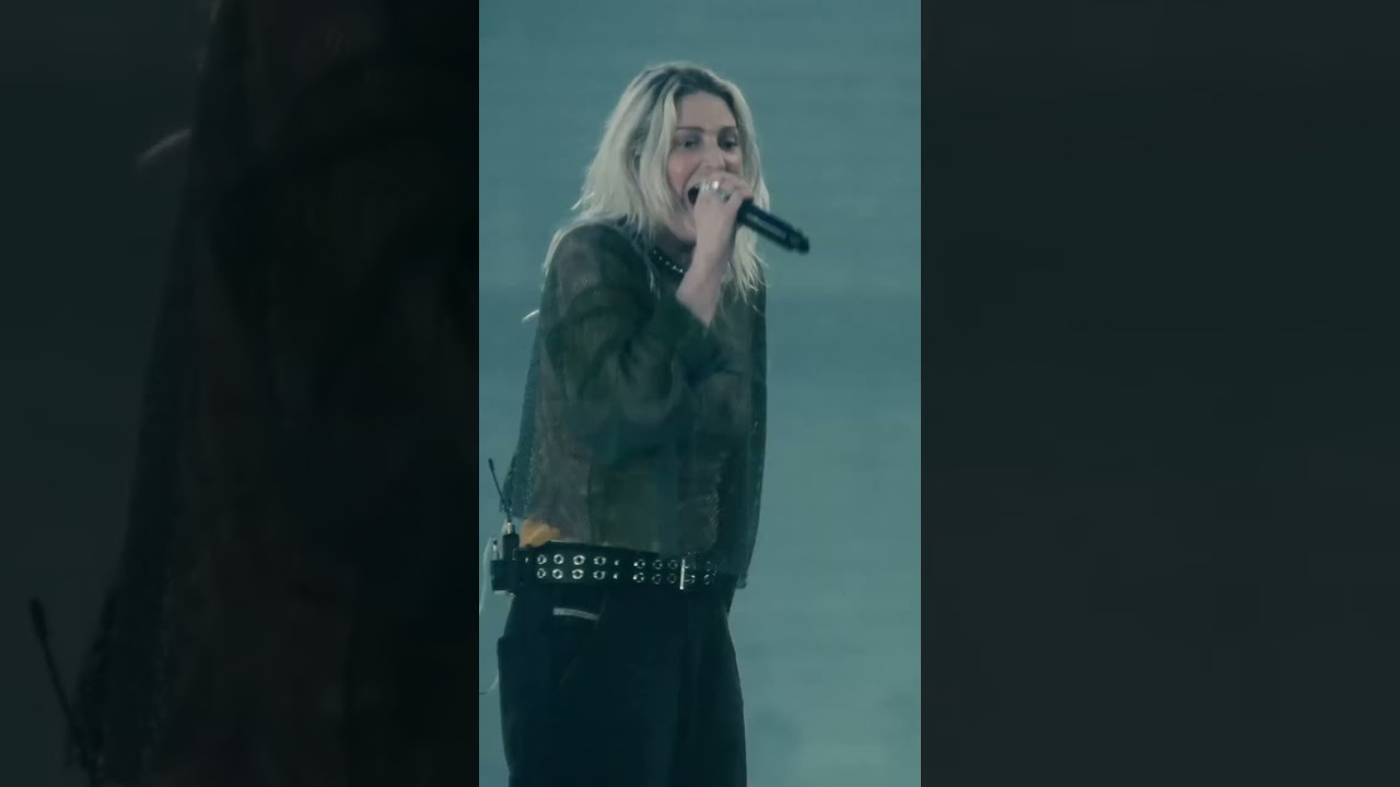 Caught in the Undertow: LinkinPark Energetic Performance Unleashed with new Vocalist Emily Armstrong