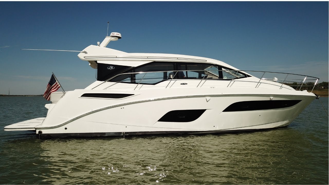 2018 Sea Ray 460 Sundancer at MarineMax Dallas Yacht Center