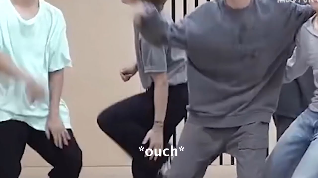 THINGS YOU DIDN'T NOTICE IN DYNAMITE DANCE PRACTICE