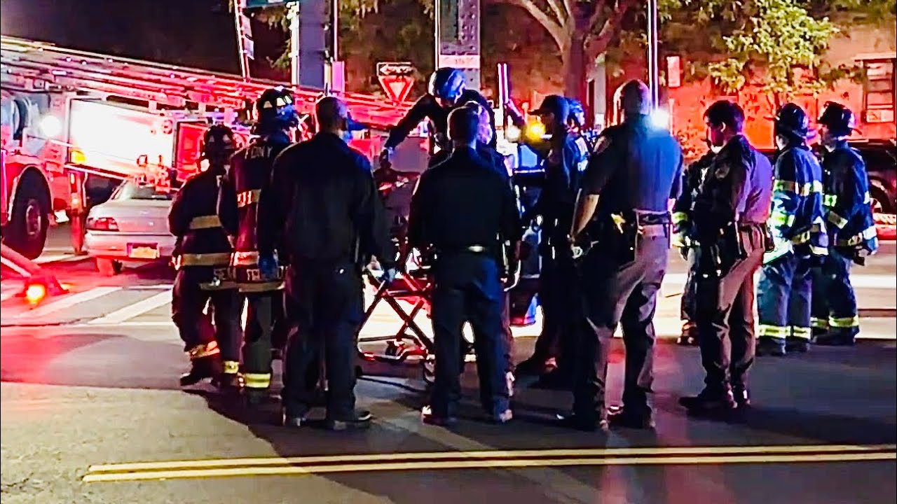 FDNY BOX 4265 ~ *UNUSUAL INCIDENT* ~ FDNY & NYPD FORCIBLY REMOVE PERSON FROM CRAWL SPACE UNDER TRACK