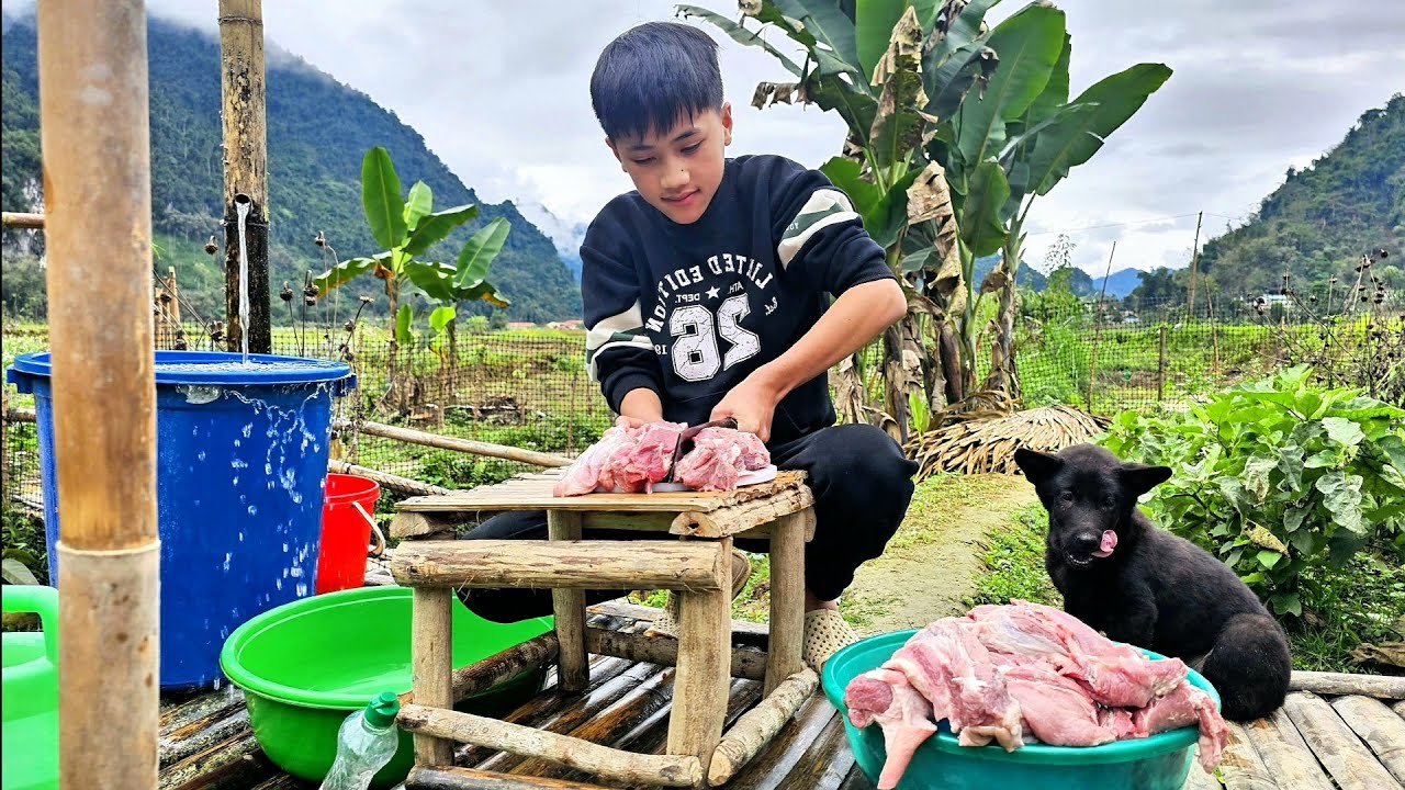 TIMELAPSE: How Nam's makes pork hung in the kitchen. Looking back at memorable memories of Nam's