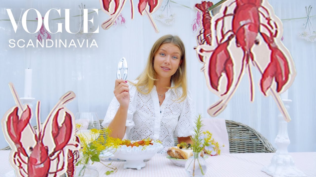 How to eat crayfish (the right way) at a Swedish kr&auml;ftskiva