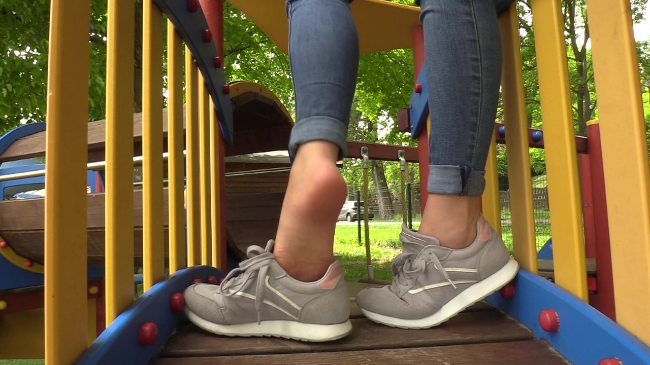 Nylon feet in sneakers