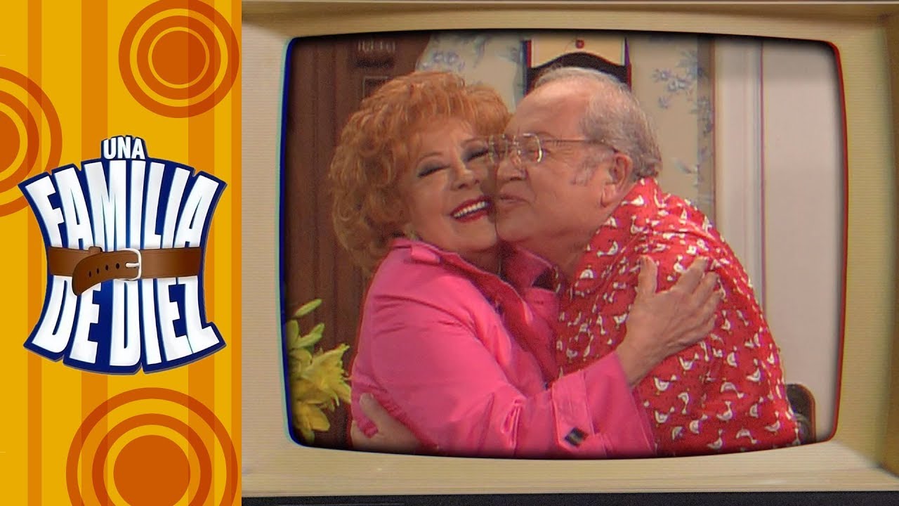 Los mejores momentos de Arnoldo | Una familia de diez | Distrito comedia