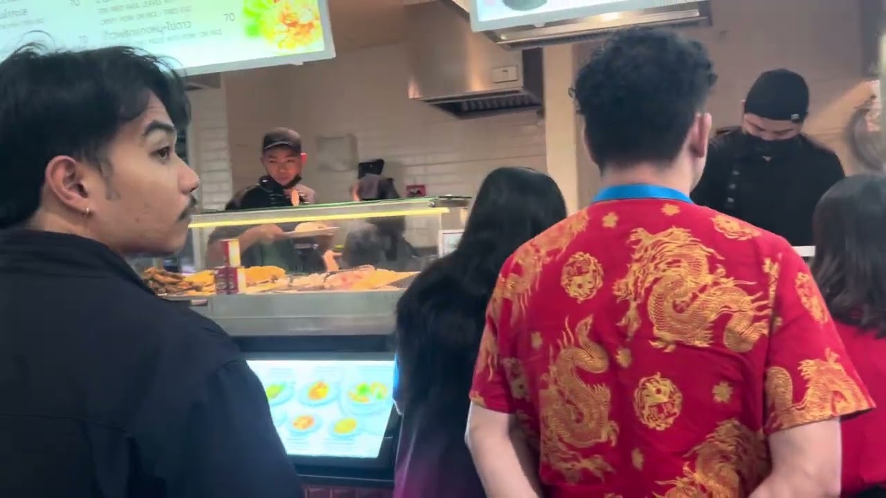 泰国人中午吃饭的情景