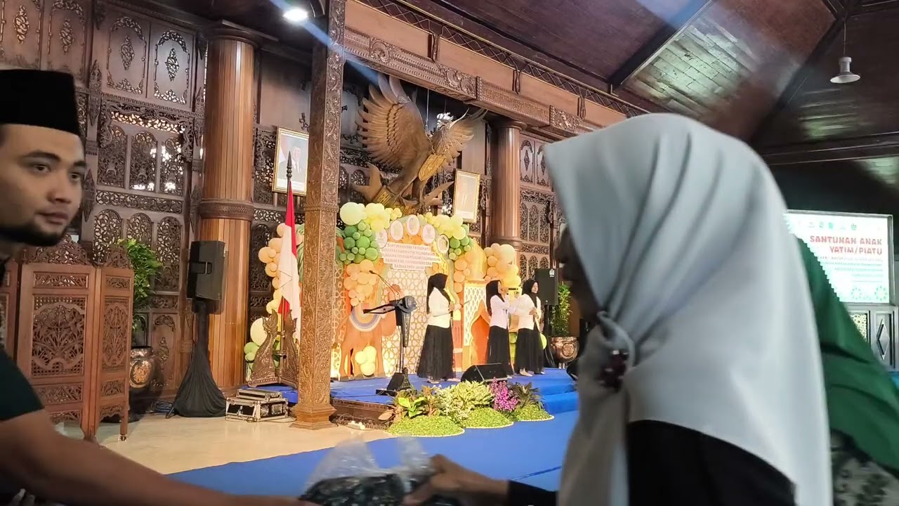 Performance Nakula Sings Santunan Anak Yatim Bersama Kab. TA & Baznas Prov. Jatim di Pendopo
