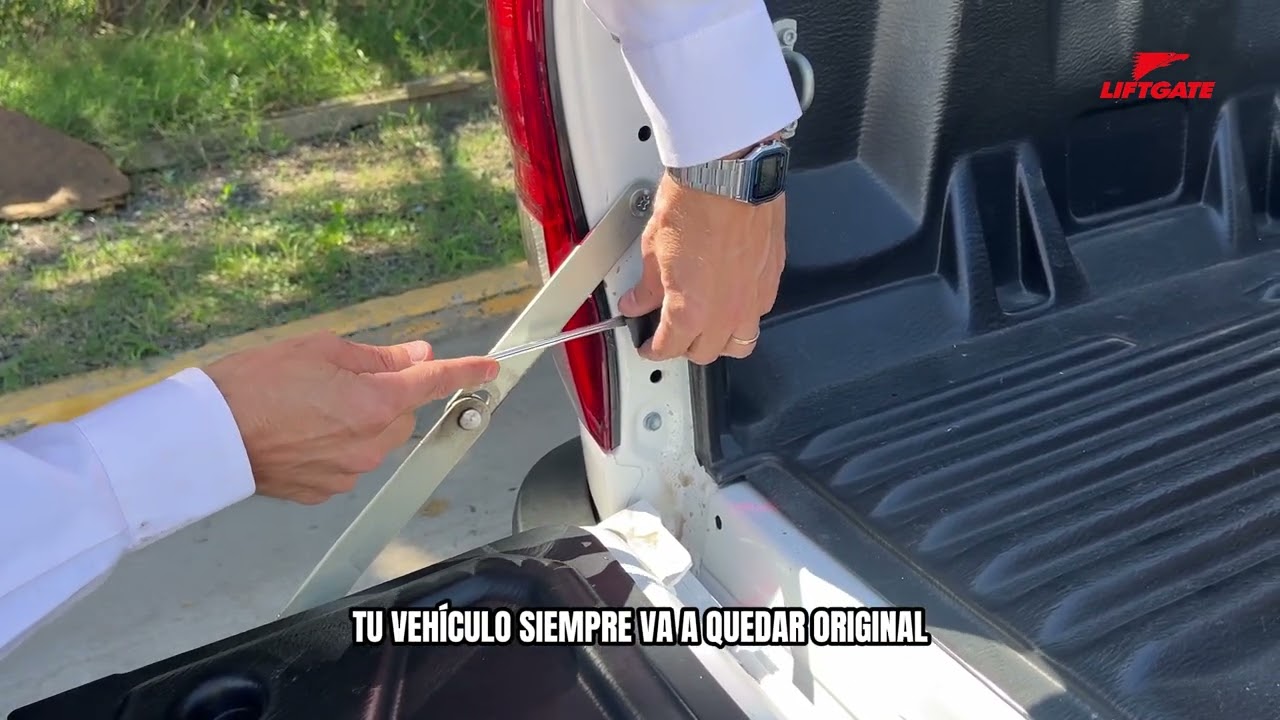 MASTERGATE-TOYOTA HILUX