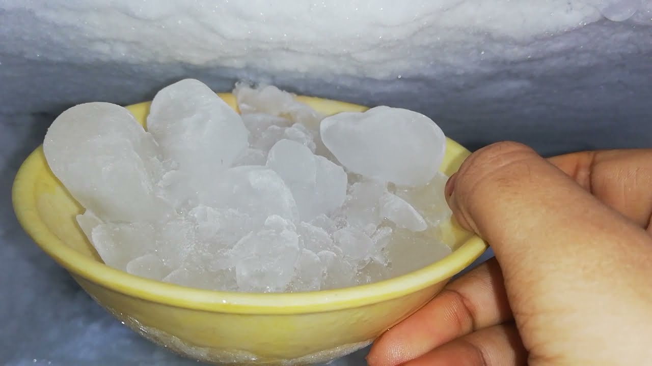 Carbonated ice cubes ❄ 😋 🤤 🤤 🤤 🤤 🤤