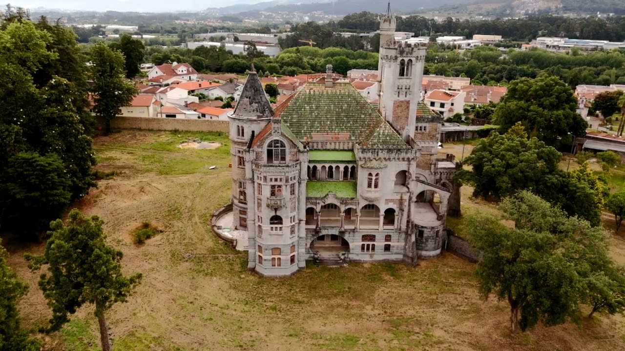 Castelo de Dona  Chica, uma história que tinha tudo para um lindo conto de fadas - Portugal