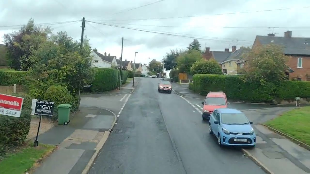 Short Video: Lovely Village View (WOLLASTON) In The West Midlands Of England UK. PLEASE SUBSCRIBE 🙏🏽