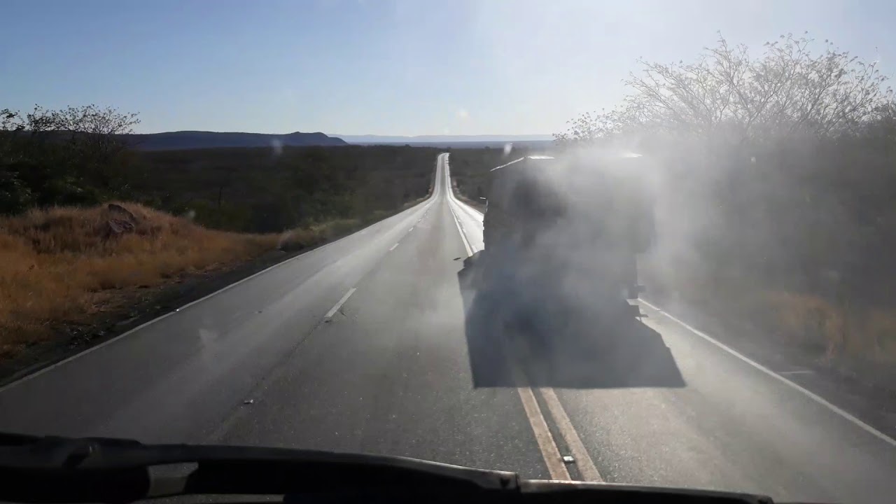 Descendo a serra da Mangabeira(Chapada Diamantina-BA)