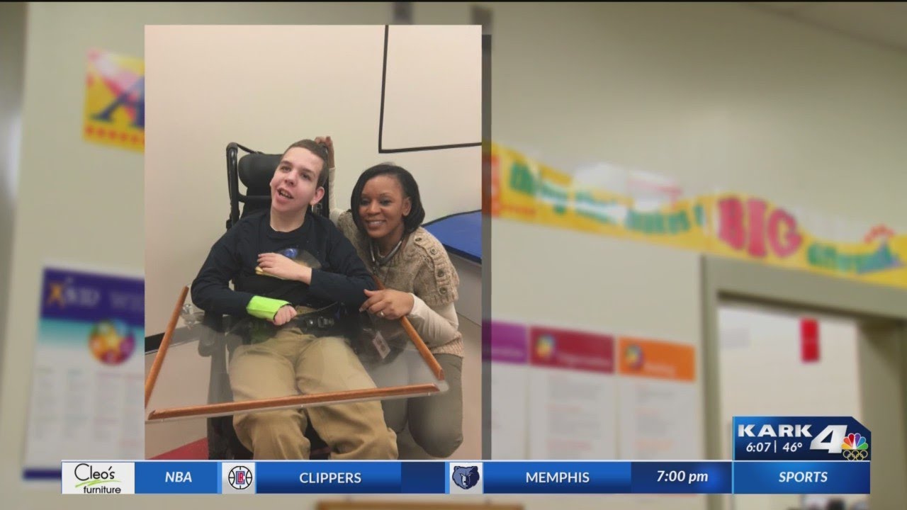 PCSSD employee becomes first certified deafblind intervener in Arkansas