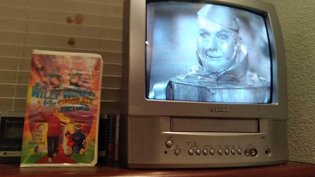 Opening to Willy Wonka and the Chocolate Factory VHS (2001)