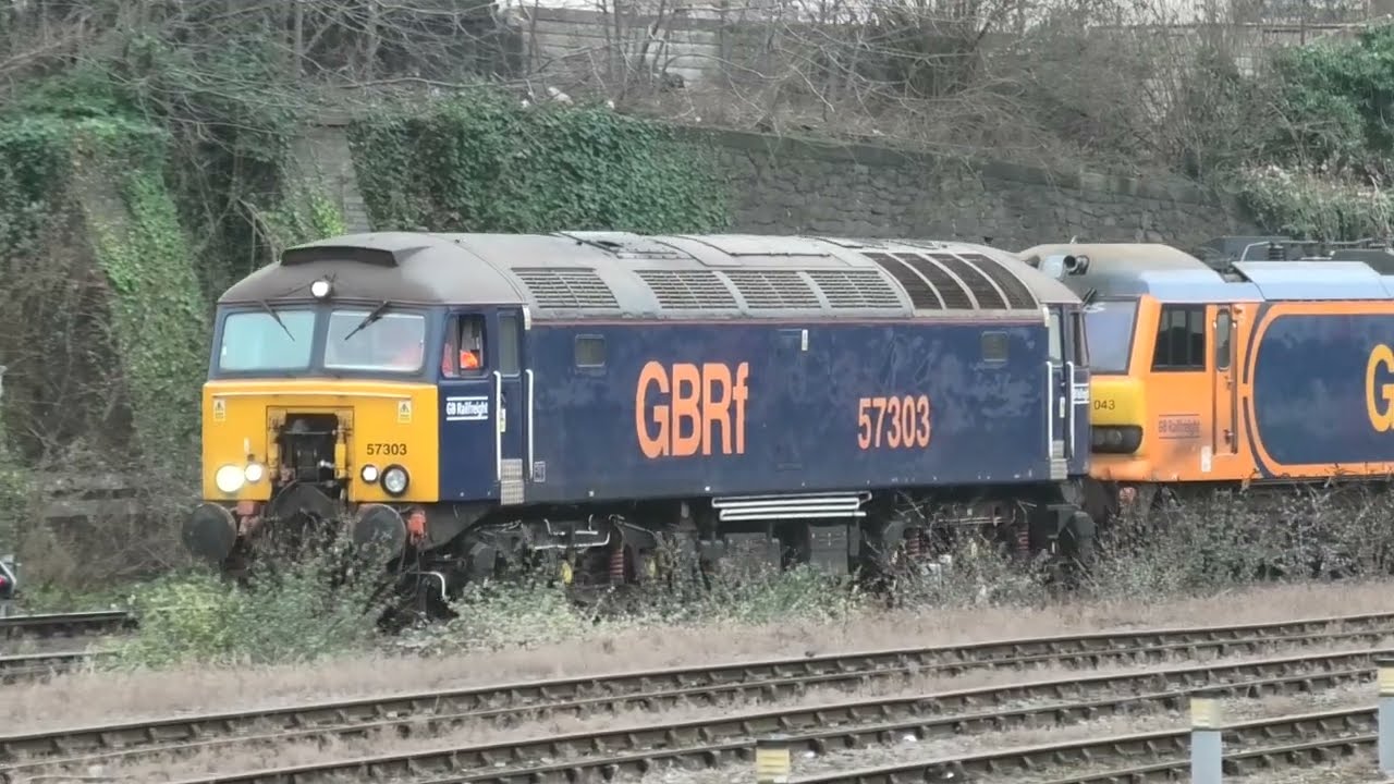 57303 Departing Leicester LIP to Loughborough Brush Dragging 92043 on Mon 26th Jan 2026
