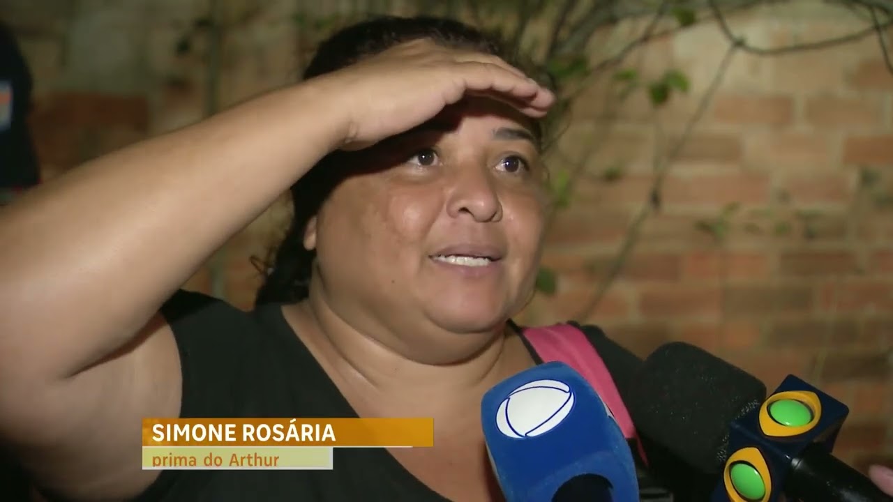 Jovem desaparece ao ser sugado por cratera durante temporal em Sabará, na Grande BH