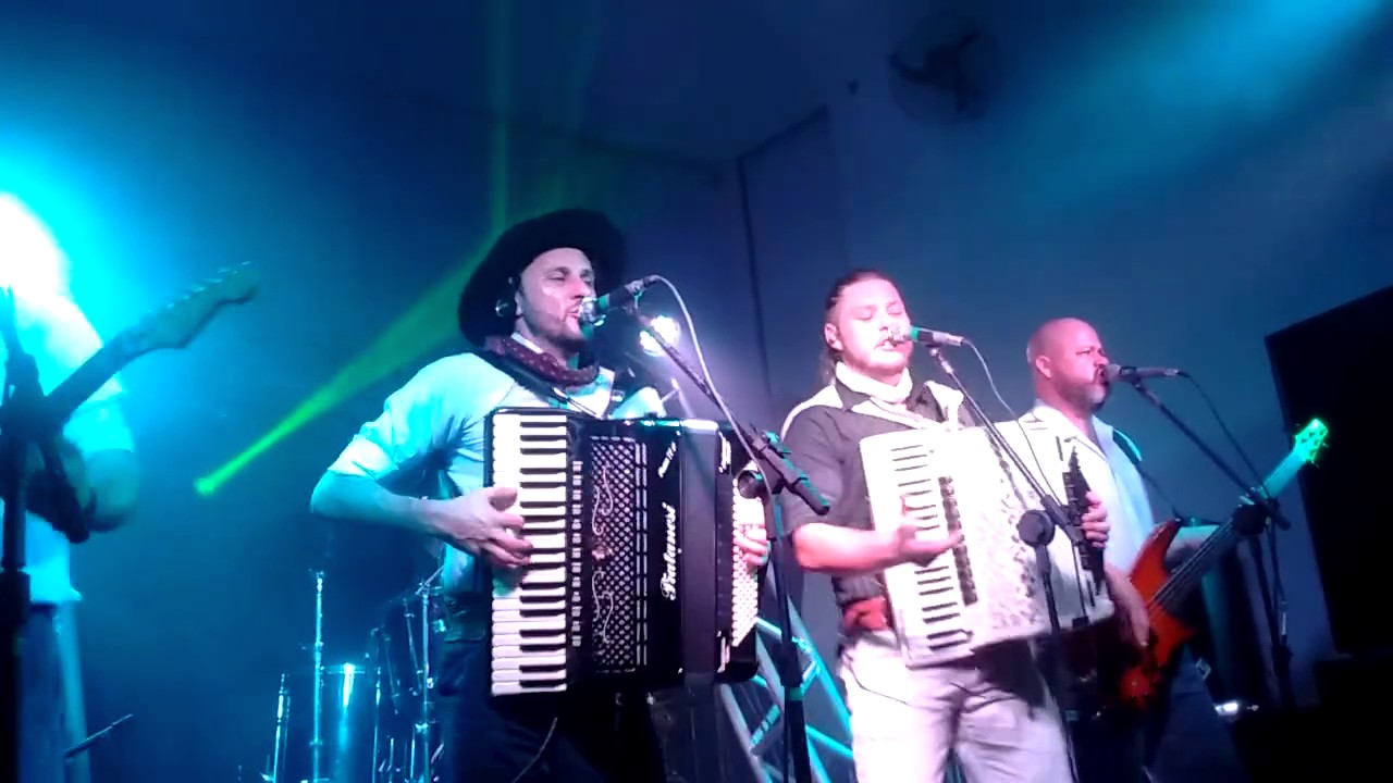 Thiag&atilde;o Batera PAULINHO MOCELIN & CORA&Ccedil;&Atilde;O DE GAITEIRO  A MO&Ccedil;A DO SUL BAILE DE RODEIO AO VIVO