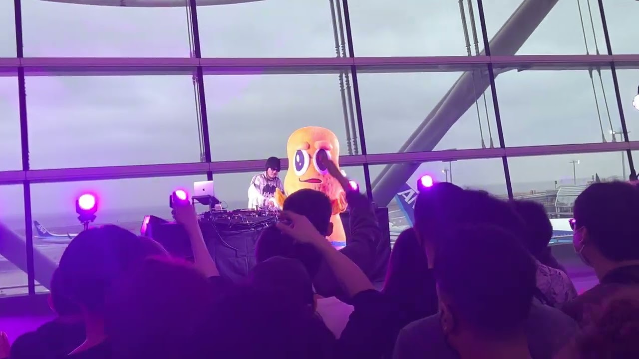 Roomrunner!, 刀ピークリスマスのテーマソング2022 - ピーナッツくん Live @ Music Unity 2023