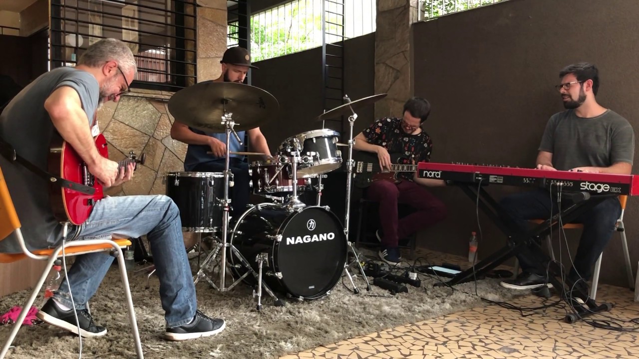 Sentimento N° 1 (Michel Leme) - Michel Leme, Felipe Silveira, Bruno Migotto e Bruno Tessele