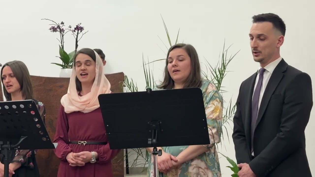 Új hálaének áldja Istent - Joy'