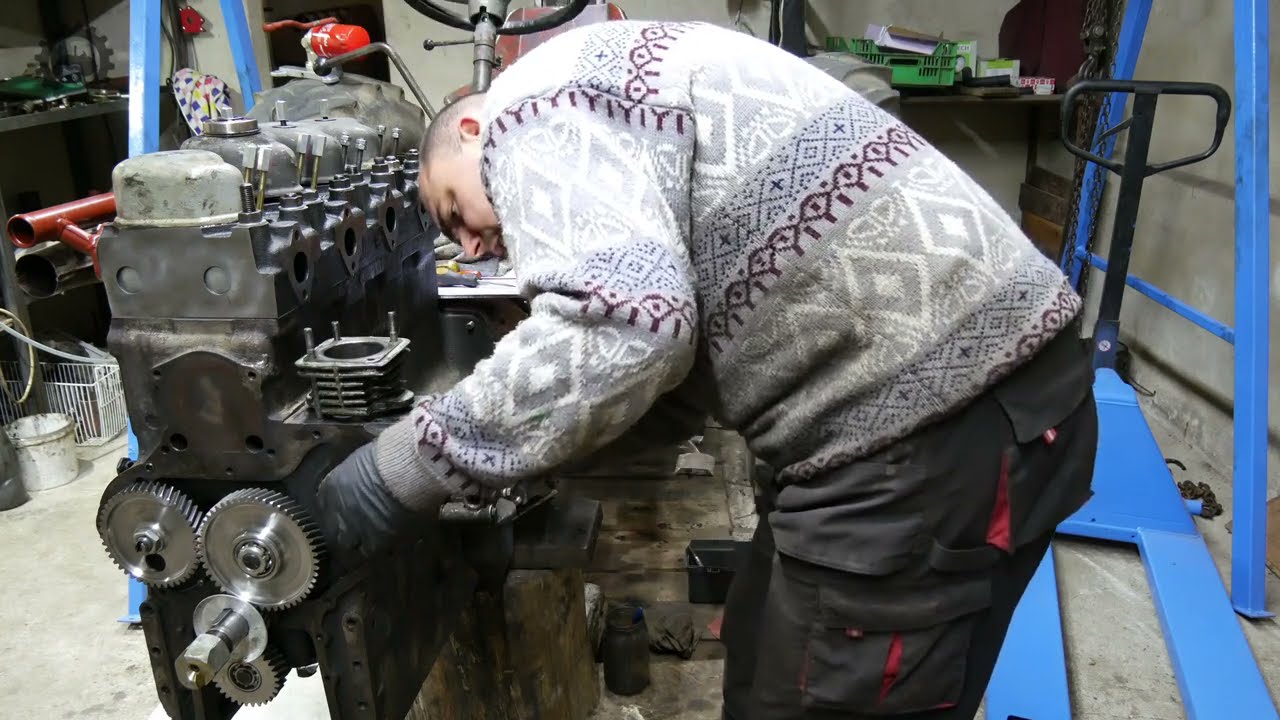 Montaż sprężarki URSUS C-4011 C-355 C-360 | Poradnik warsztatowy