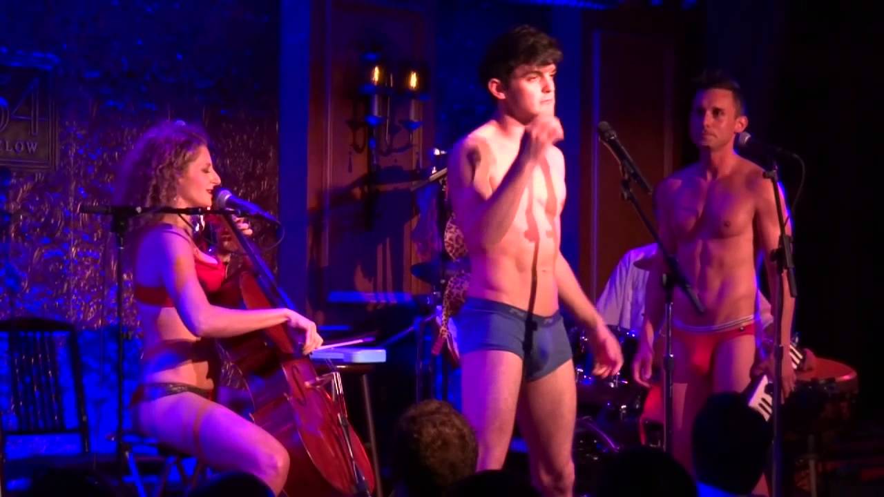 Amanda Bynes Tweets/ Unpretty/ Call Me Maybe Your Girlfriend- Wes Taylor & The Skivvies