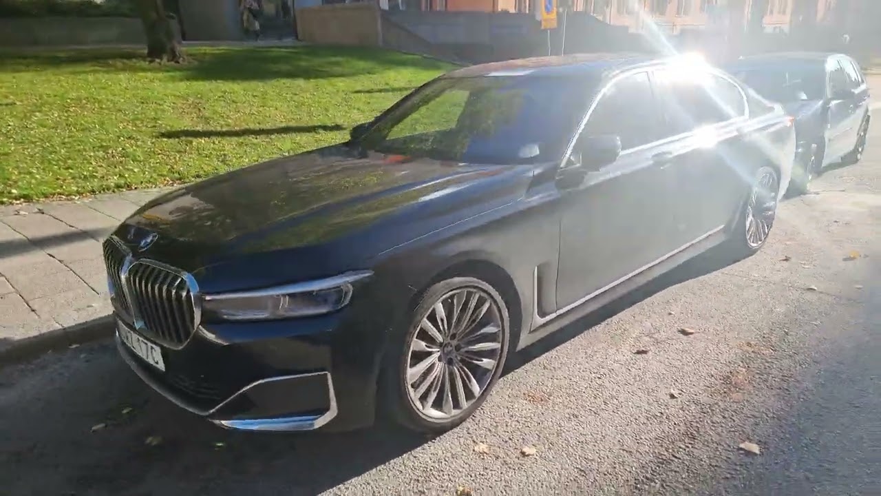 BMW M760i Elegance facelift, best BMW for long trips? [4k 60p]
