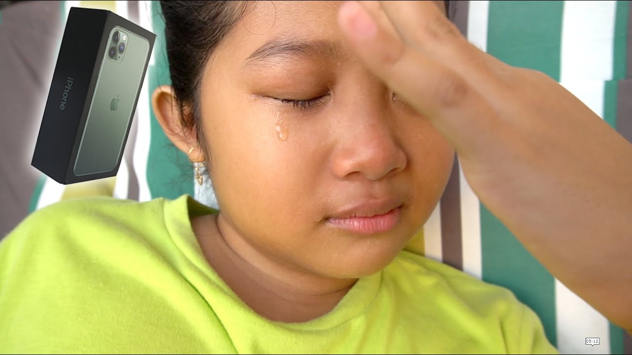 RERE NANGIS MINTA HP BARU !! PAPA BAIK BELIIN IPHONE 11 PRO
