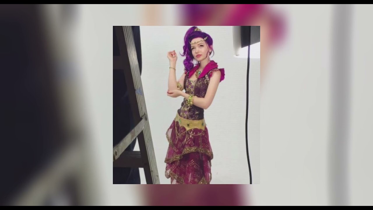 Genie in a bottle// Sped Up- Dove Cameron