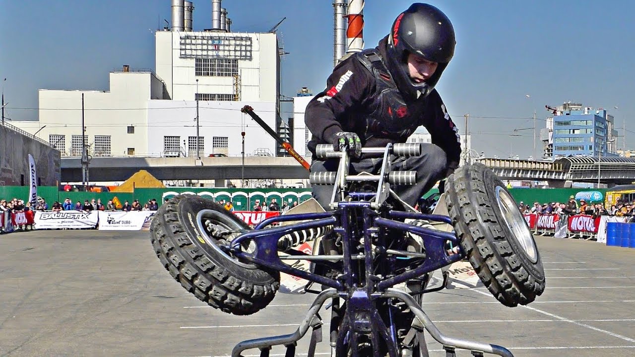 Стант на Квадрике Suzuki LTR 450