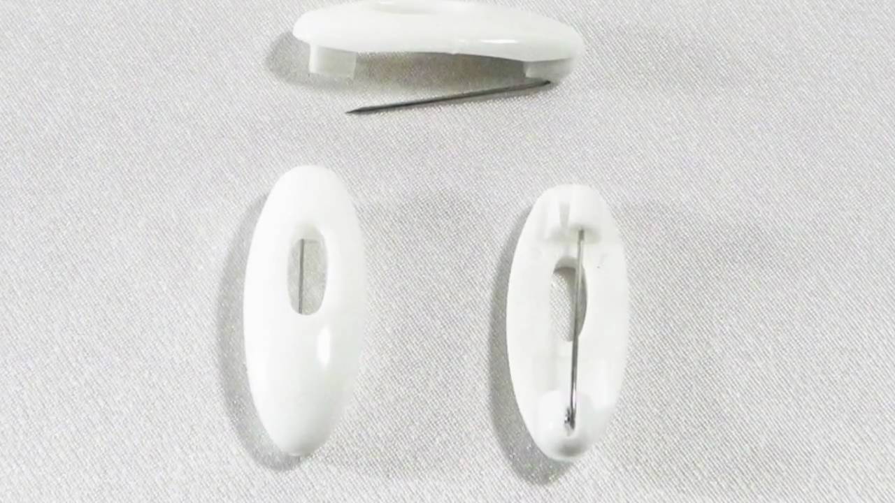 White Hijab Pins: WHTHPPL