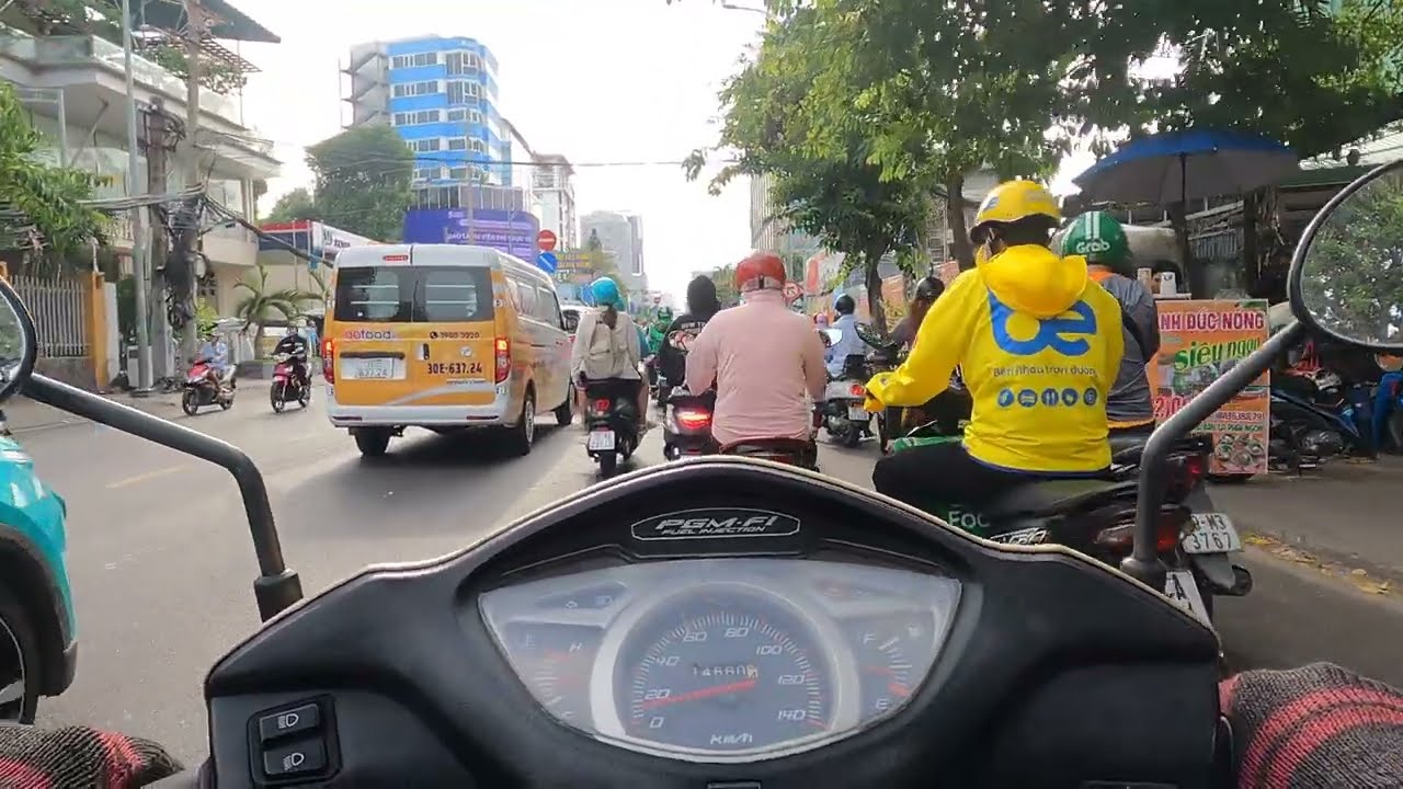 POV Saigon: CMT8 - Hầm Thủ Thiêm - Sala