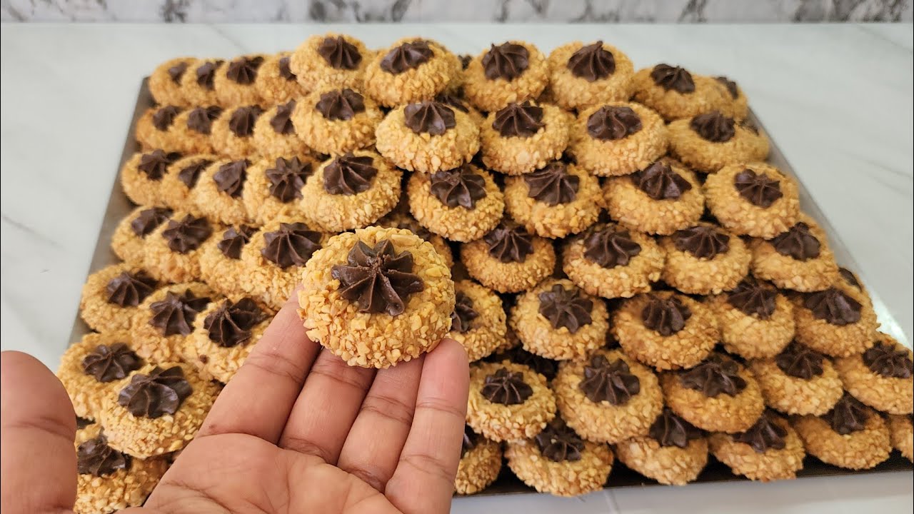 الحلوة ليحمقات كلياني🤗عليها الطلب بلاقياس الربح فيهاخيالي👌أكثرمن 200حبة ب250غ زبدة فقط وبدون بيض💪💰💰