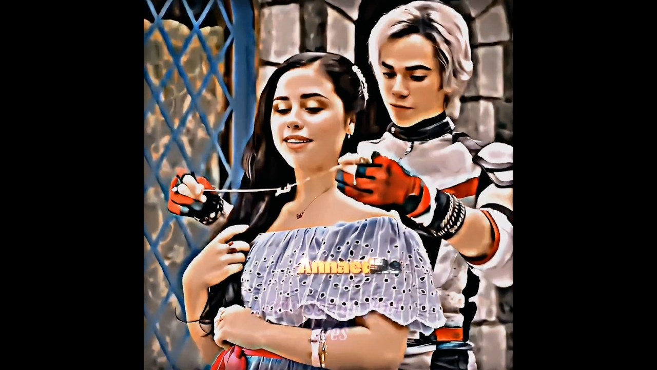 Jane & Carlos 💓 #descendantsedit #jane #carlos #jarlos #cameronboyce #brennadamico