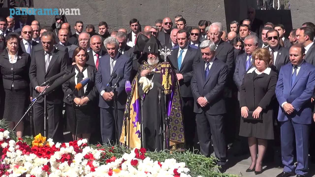Президент Армении Серж Саргсян возложил цветы к мемориалу памяти жертв Геноцида армян