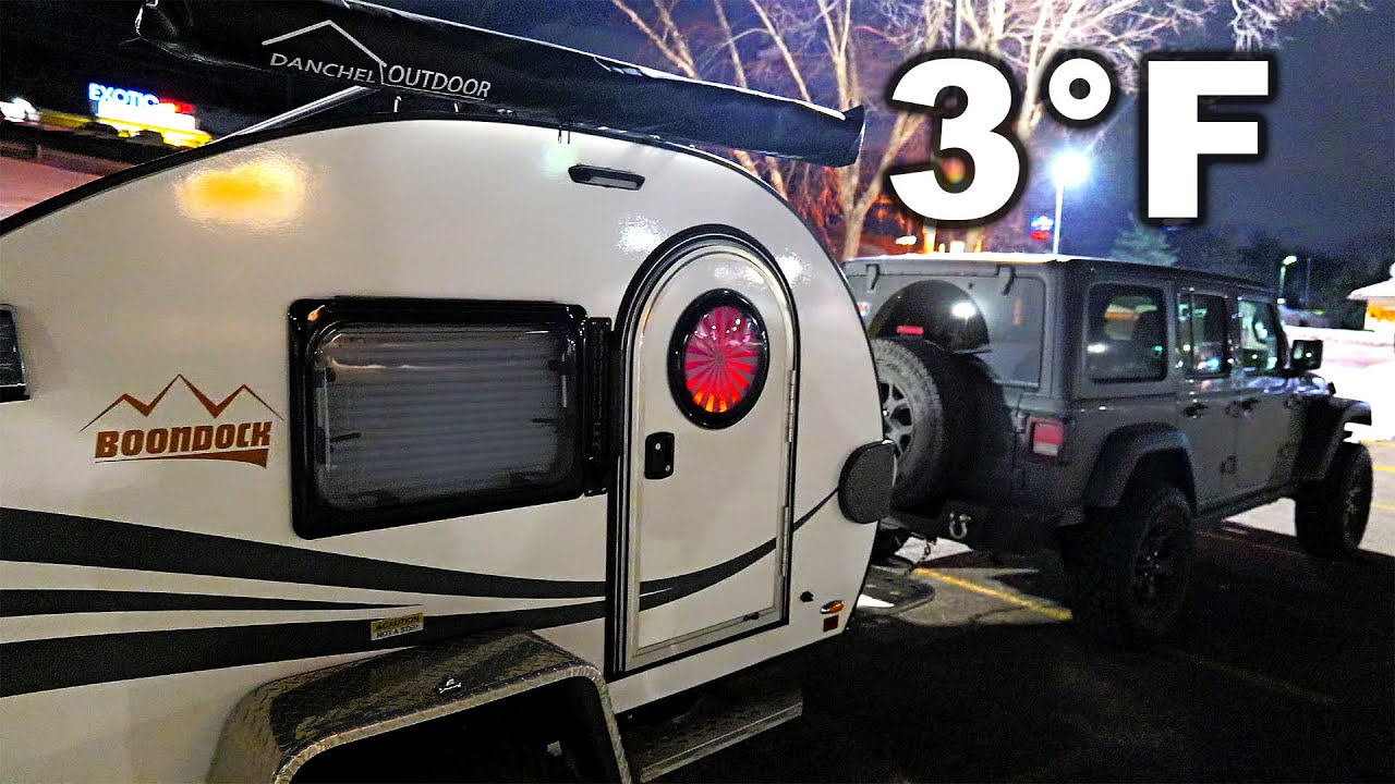 BITTER COLD at Cracker Barrel - Boondocking in a Teardrop with a Dog