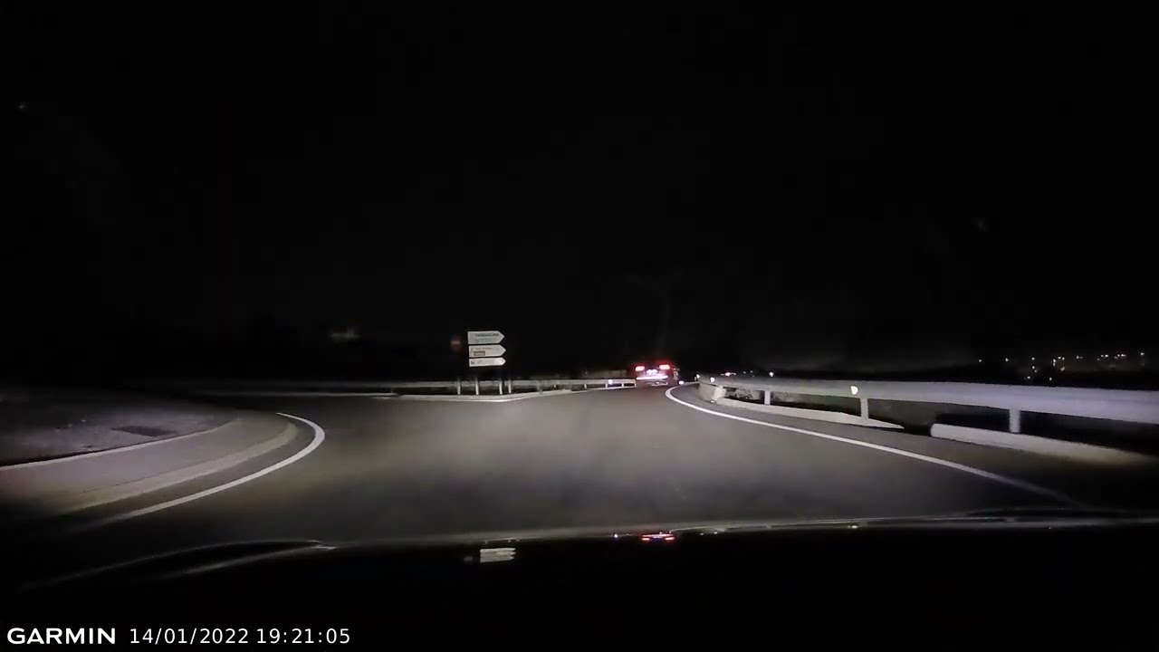 Faros LED adaptativos Mazda